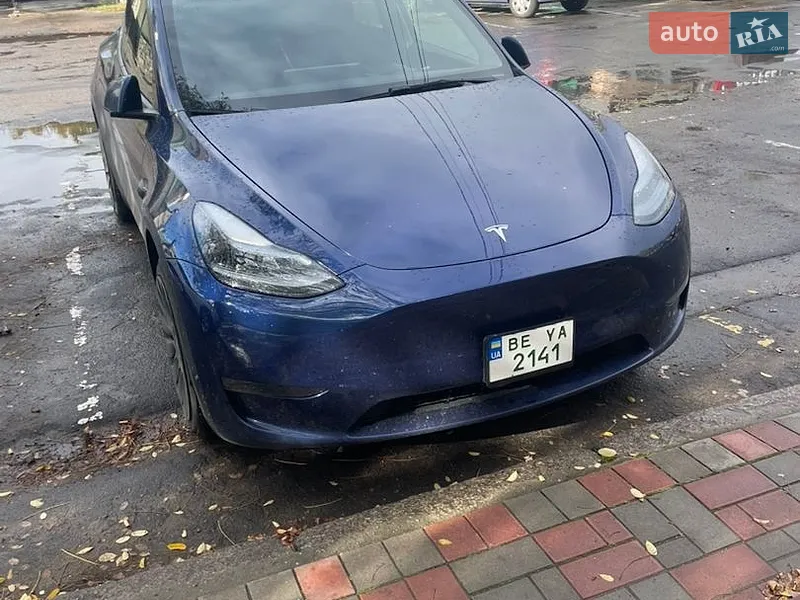 Tesla Model Y