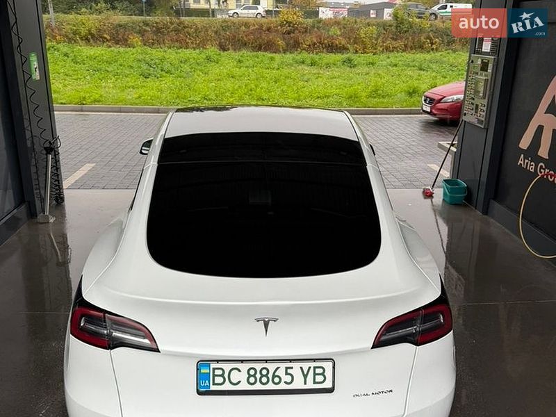 Позашляховик / Кросовер Tesla Model Y 2020 в Львові