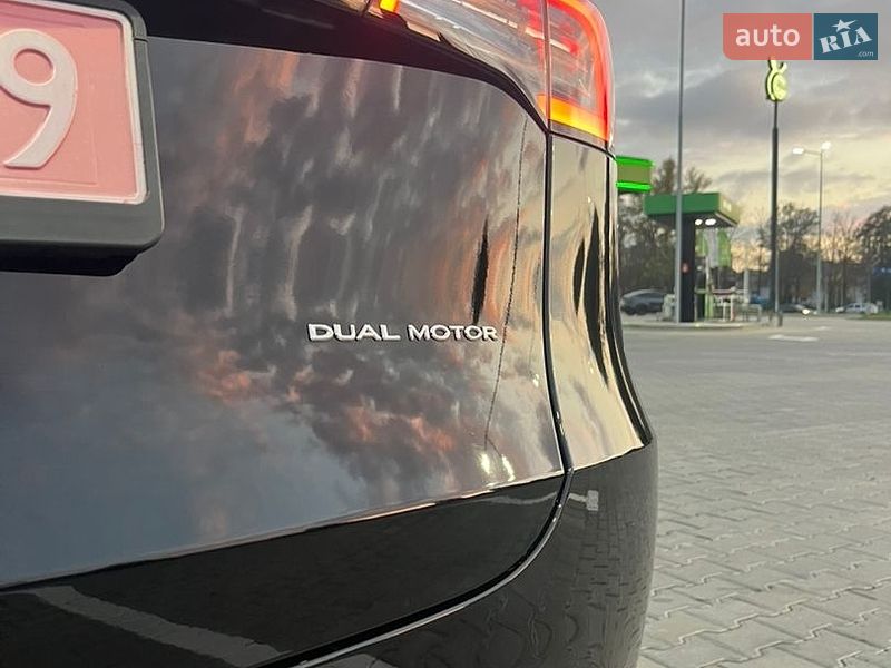 Внедорожник / Кроссовер Tesla Model Y 2023 в Кременчуге