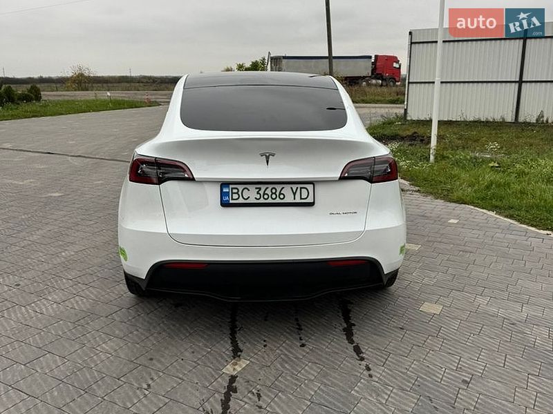 Внедорожник / Кроссовер Tesla Model Y 2022 в Буске