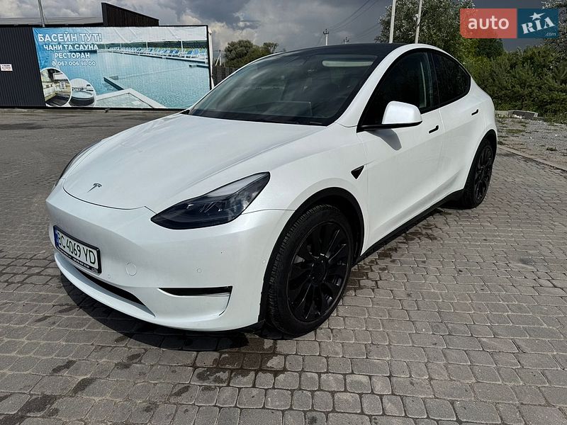 Позашляховик / Кросовер Tesla Model Y 2021 в Львові