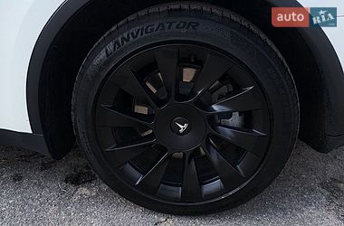 Внедорожник / Кроссовер Tesla Model Y 2022 в Кременчуге
