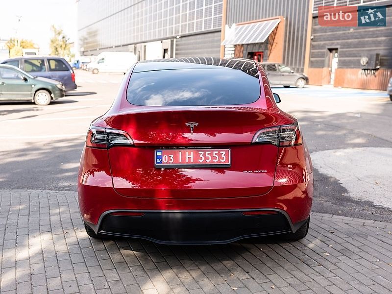 Внедорожник / Кроссовер Tesla Model Y 2023 в Луцке