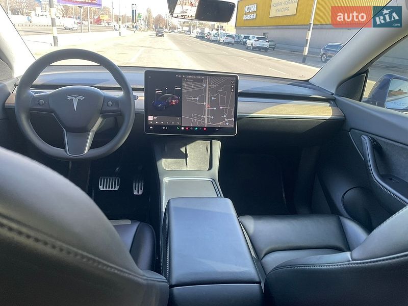 Внедорожник / Кроссовер Tesla Model Y 2021 в Киеве