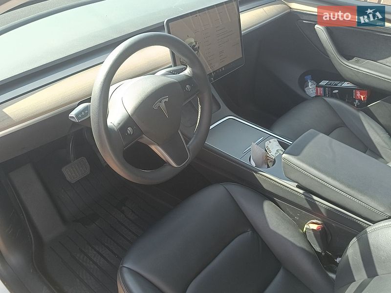 Внедорожник / Кроссовер Tesla Model Y 2022 в Сквире