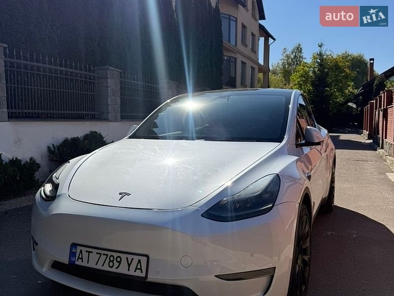 Позашляховик / Кросовер Tesla Model Y 2021 в Івано-Франківську фото 2 Позашляховик / Кросовер Tesla Model Y 2021 в Івано-Франківську