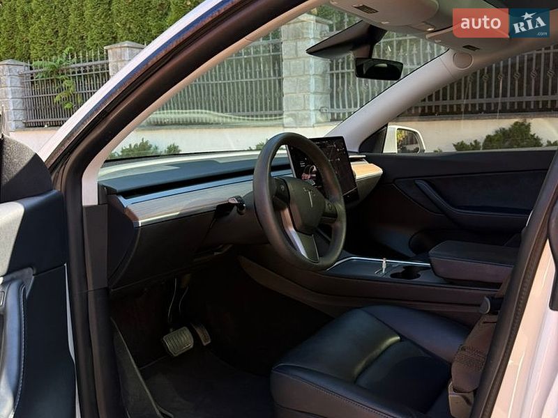 Внедорожник / Кроссовер Tesla Model Y 2021 в Ивано-Франковске фото 14 Внедорожник / Кроссовер Tesla Model Y 2021 в Ивано-Франковске