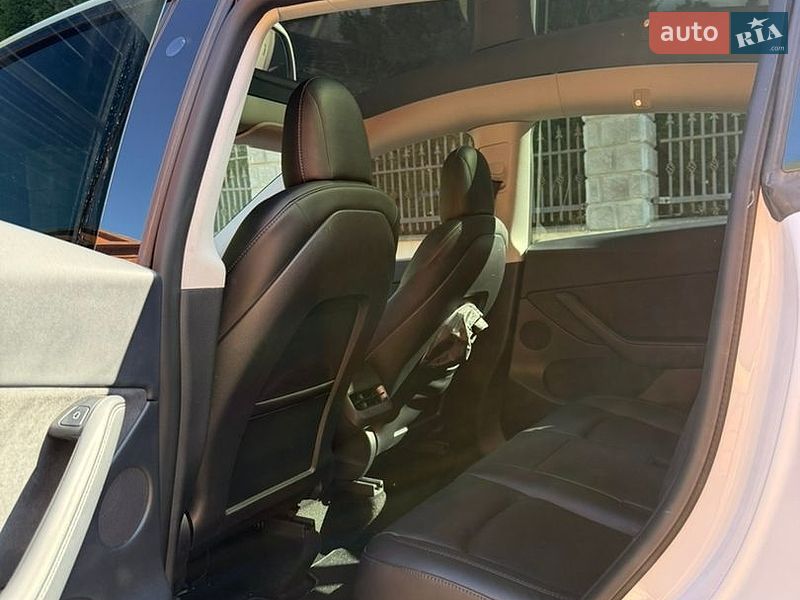 Позашляховик / Кросовер Tesla Model Y 2021 в Івано-Франківську фото 11 Позашляховик / Кросовер Tesla Model Y 2021 в Івано-Франківську