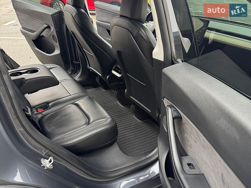 Позашляховик / Кросовер Tesla Model Y 2022 в Броварах