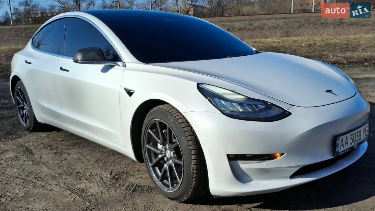 2019 Tesla Model 3 - мініатюра 9