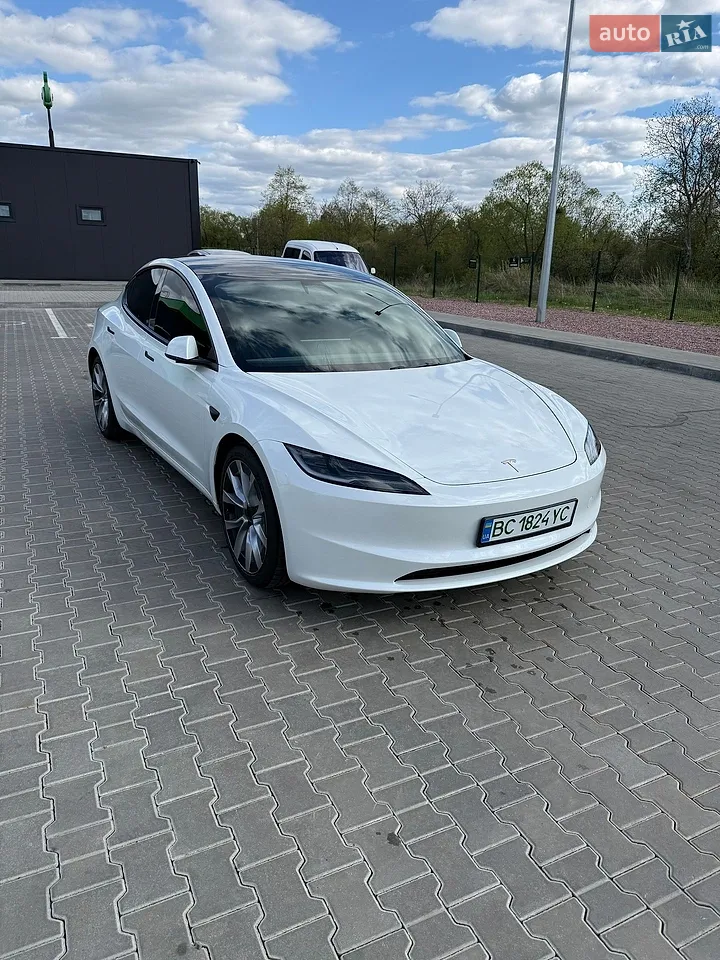 2025 Tesla Model 3 - мініатюра 16
