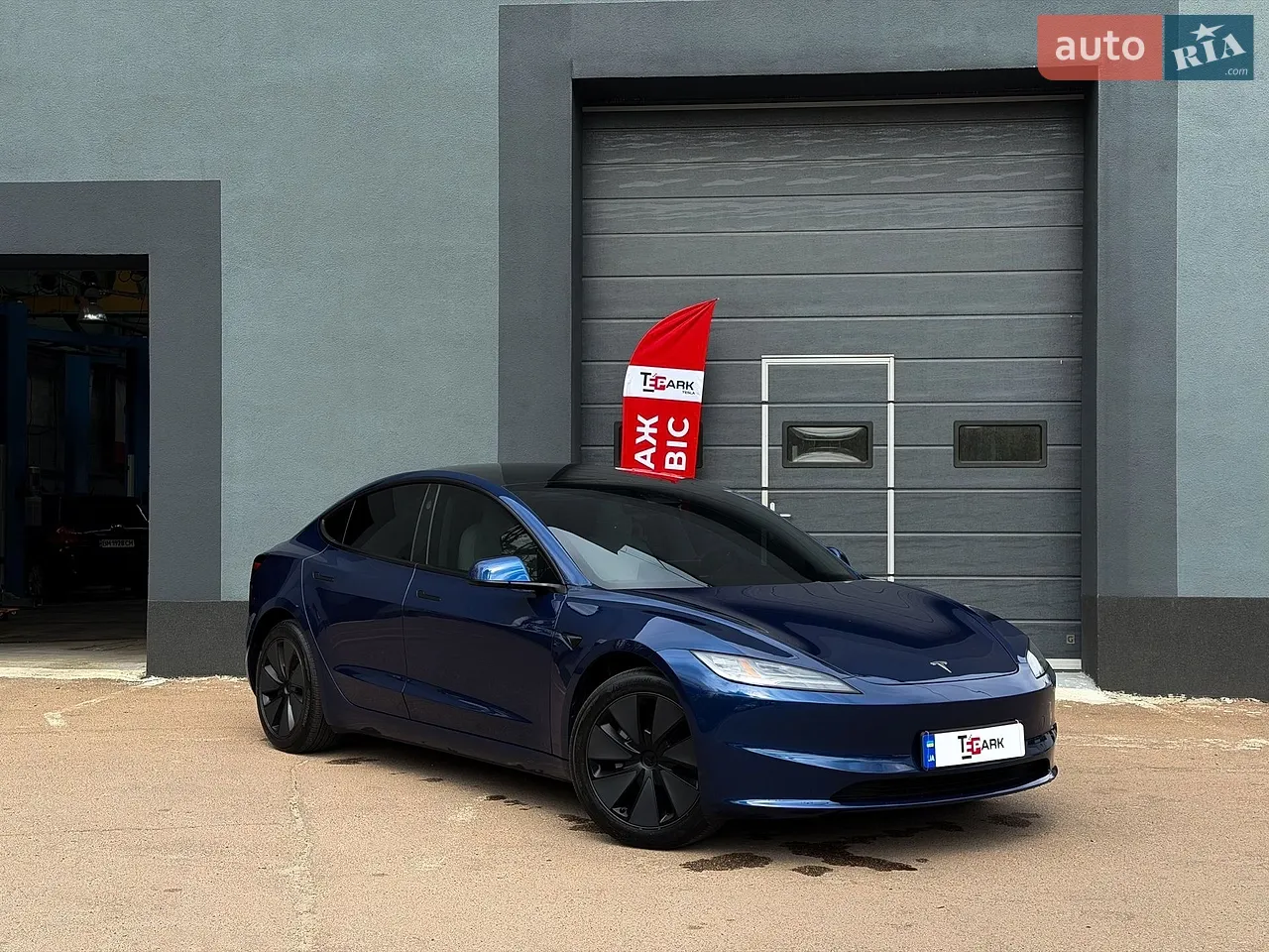 2025 Tesla Model 3 - мініатюра 36