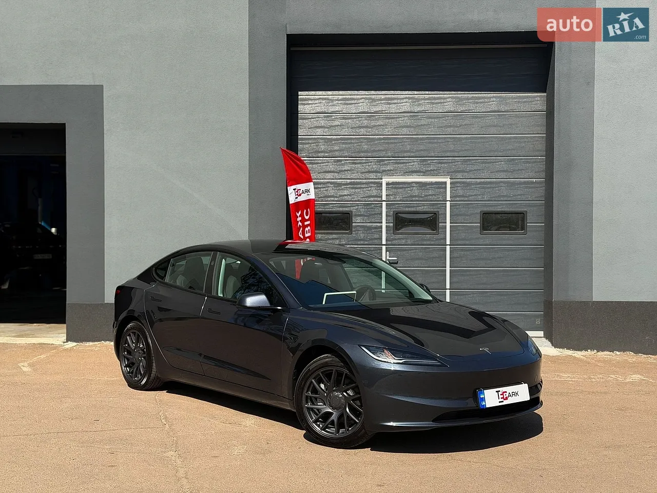 2025 Tesla Model 3 - мініатюра 37