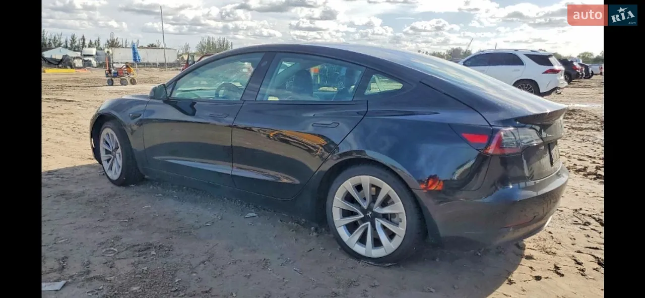 2022 Tesla Model 3 - мініатюра 5