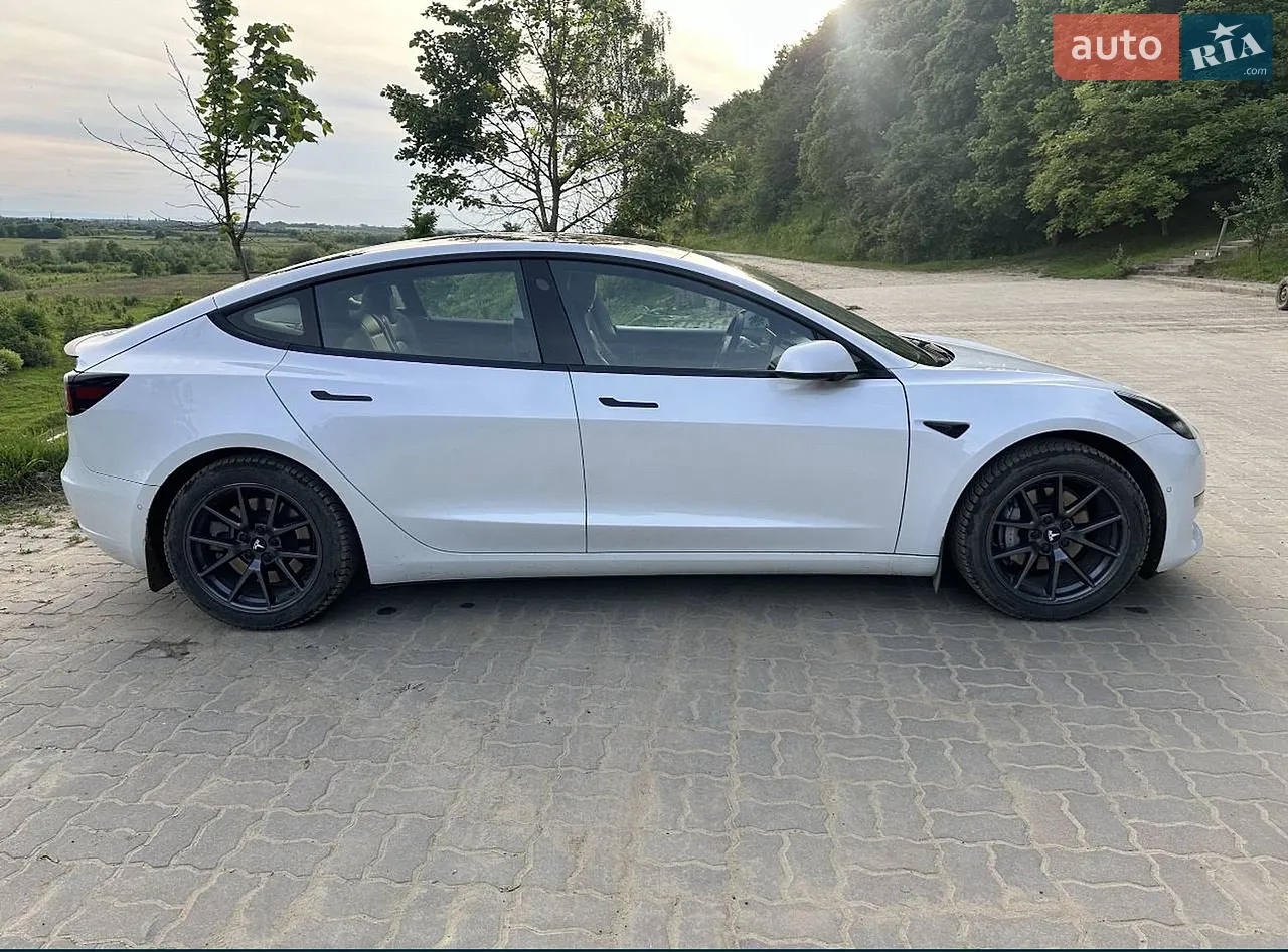 2021 Tesla Model 3 - мініатюра 15