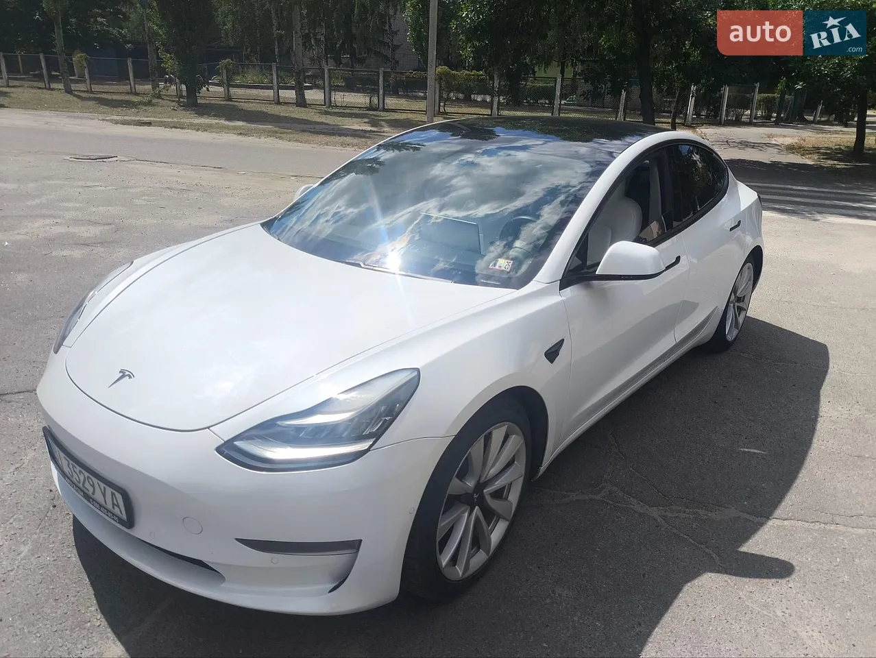 2019 Tesla Model 3 - мініатюра 11