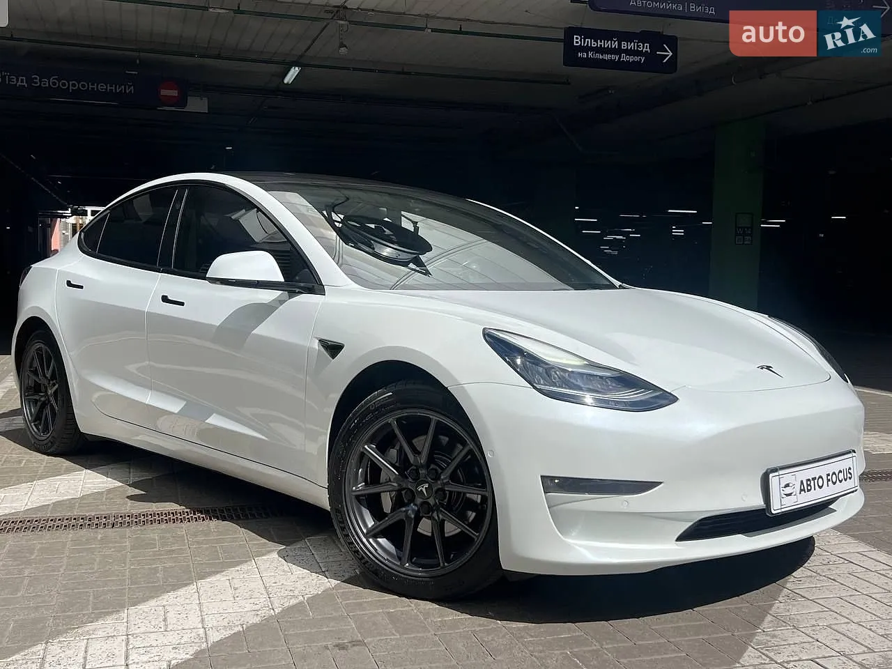 2018 Tesla Model 3 - мініатюра 27