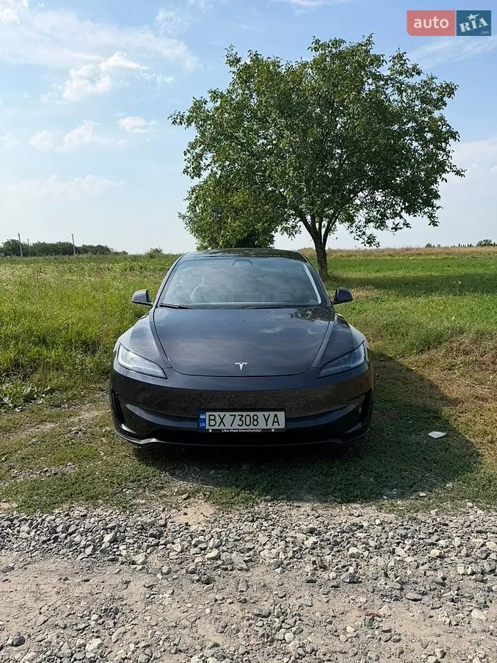 2025 Tesla Model 3 - мініатюра 15