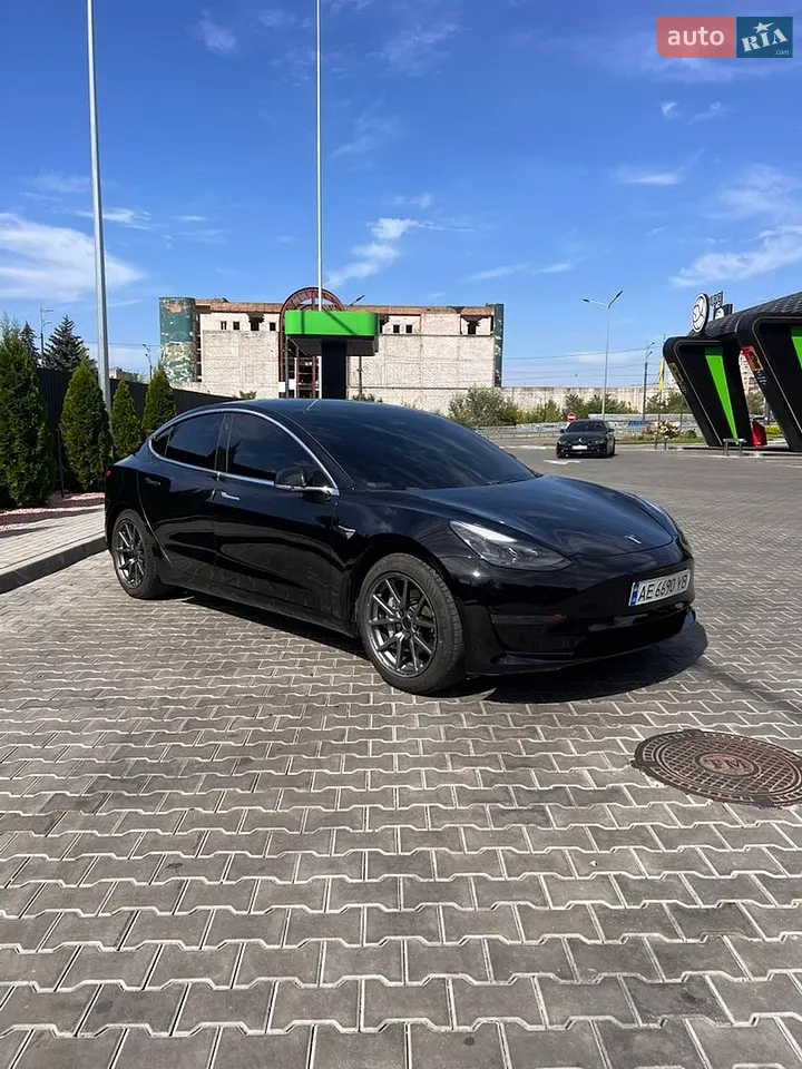 2019 Tesla Model 3 - мініатюра 10