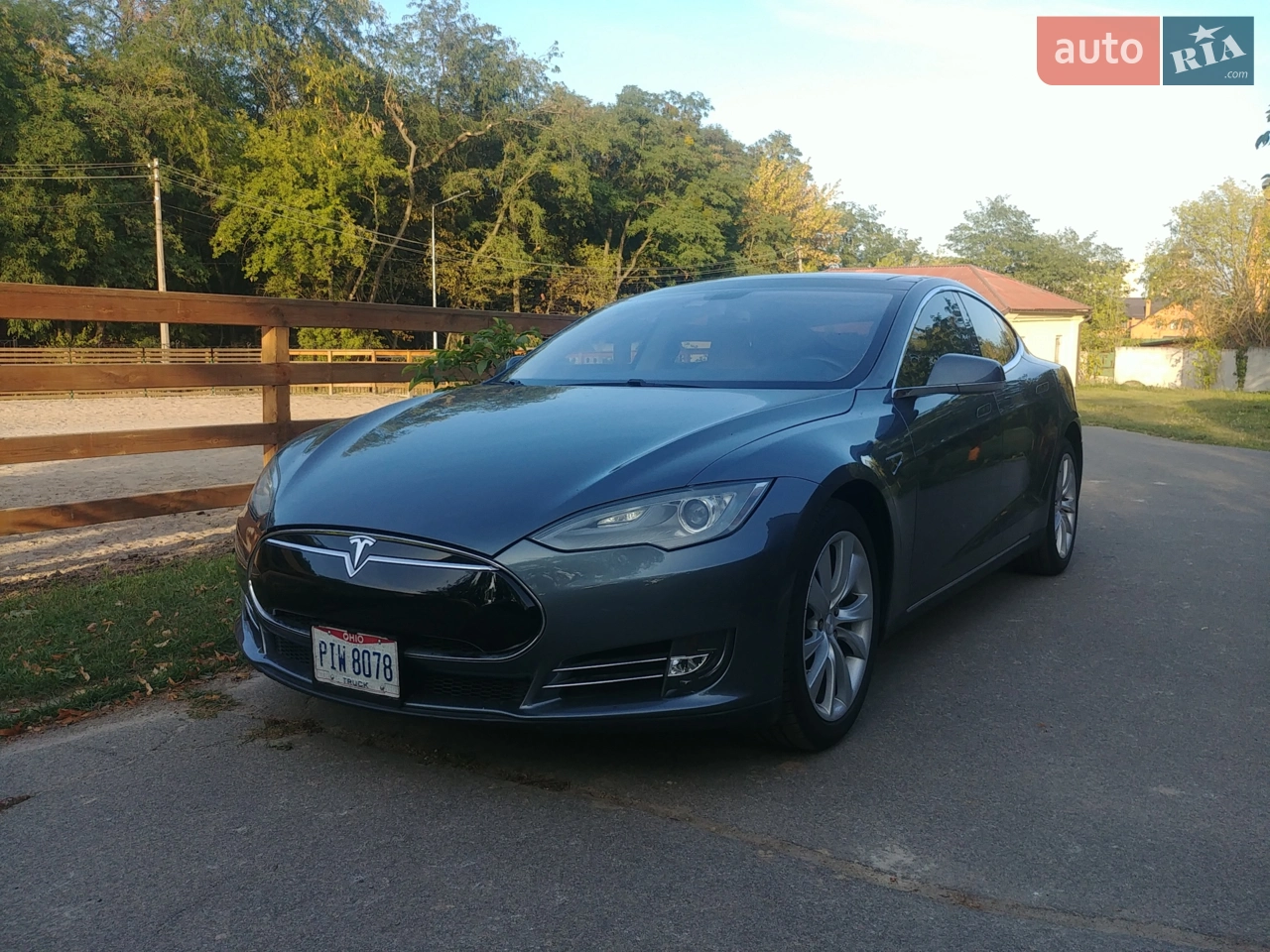 2014 Tesla Model S - мініатюра 30