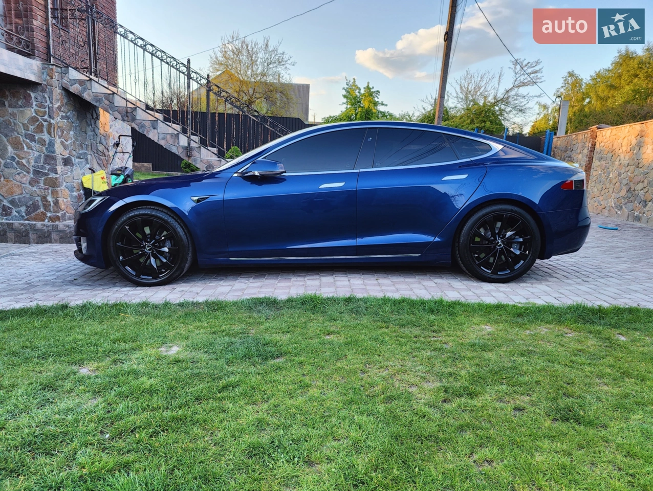 2017 Tesla Model S - мініатюра 18