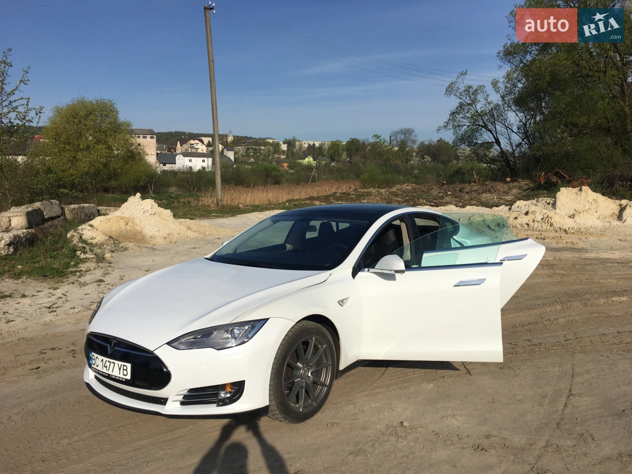 2014 Tesla Model S - мініатюра 26