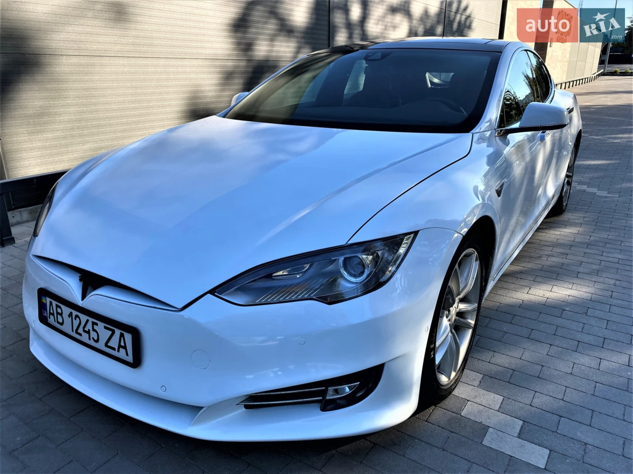 2015 Tesla Model S - мініатюра 38