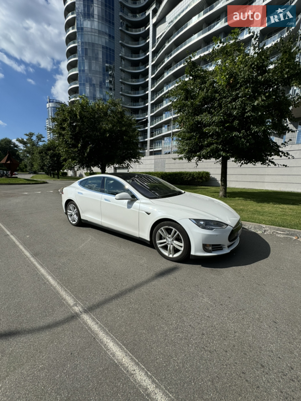 2013 Tesla Model S - мініатюра 19