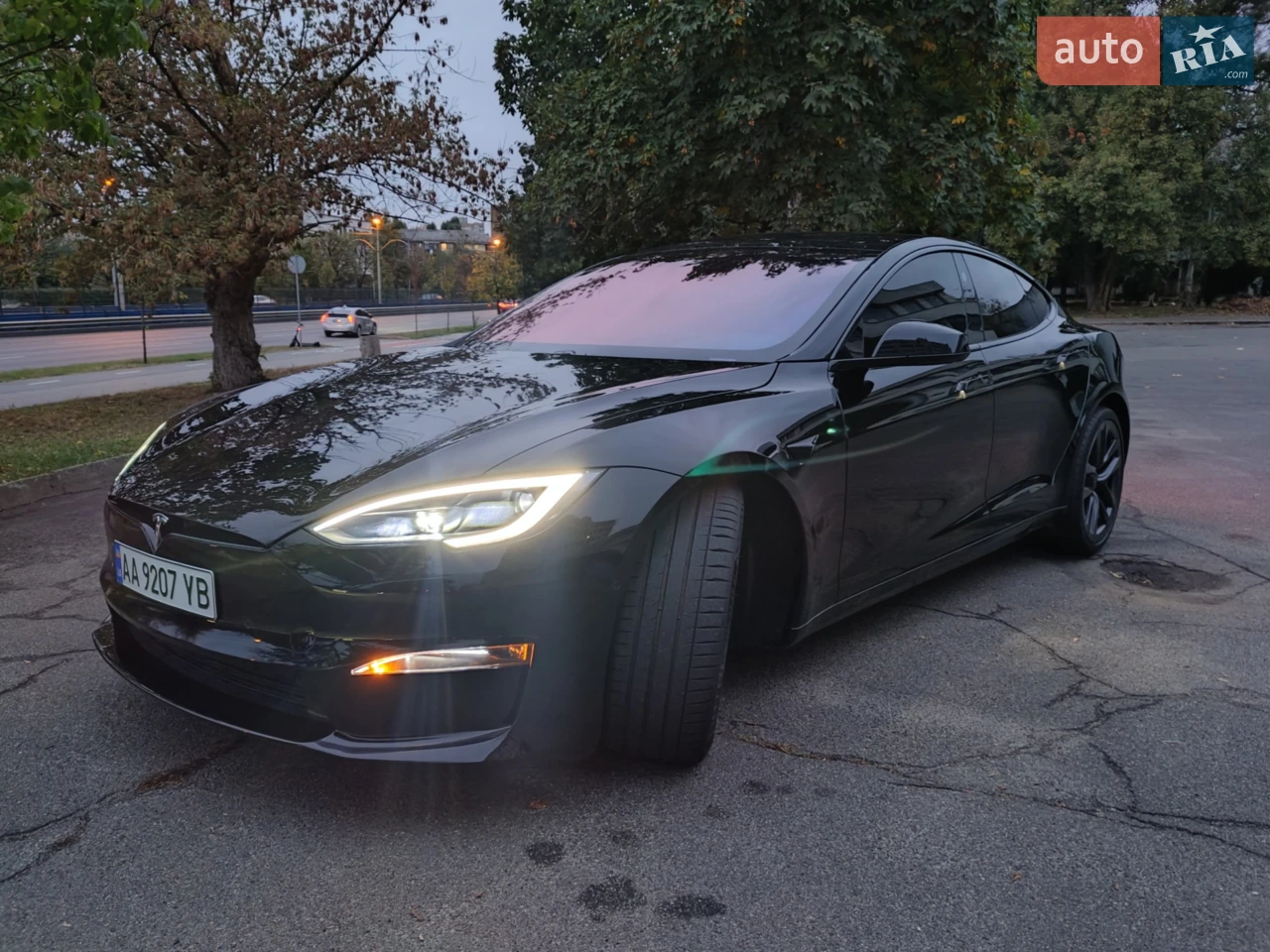 2022 Tesla Model S - мініатюра 36