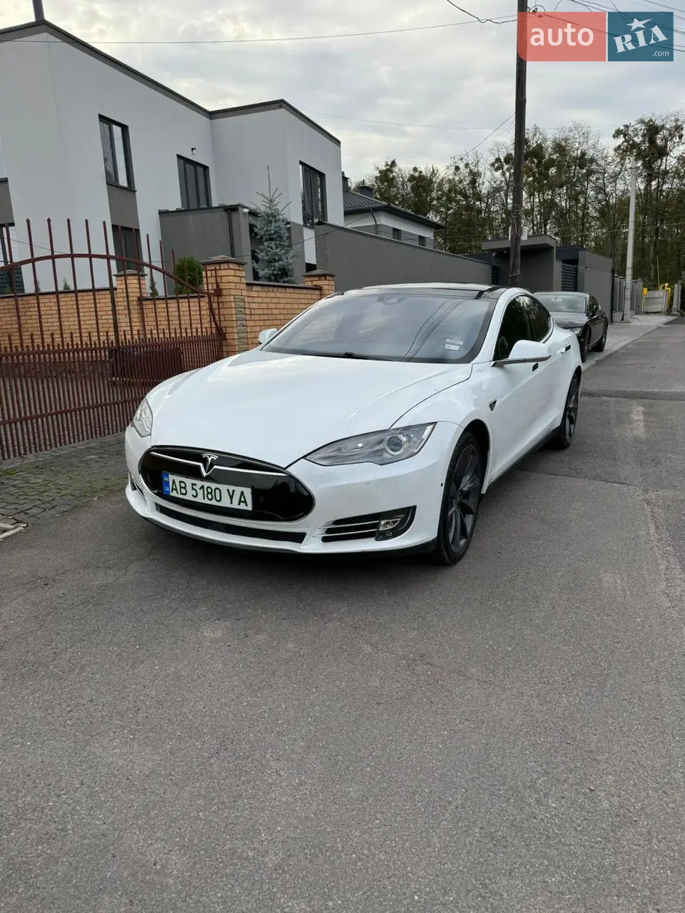 2014 Tesla Model S - мініатюра 29