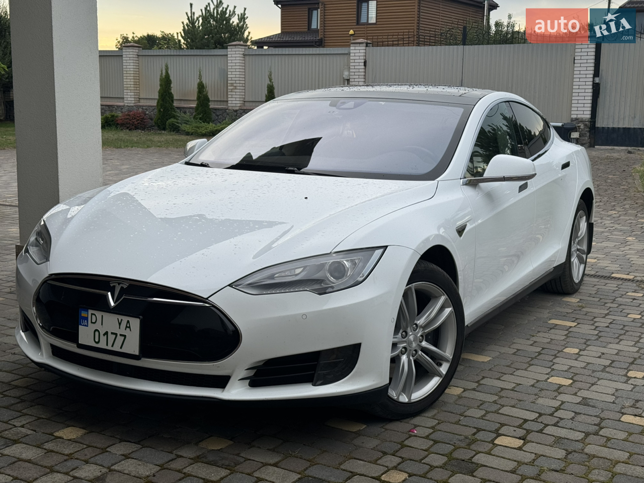 2016 Tesla Model S - мініатюра 14