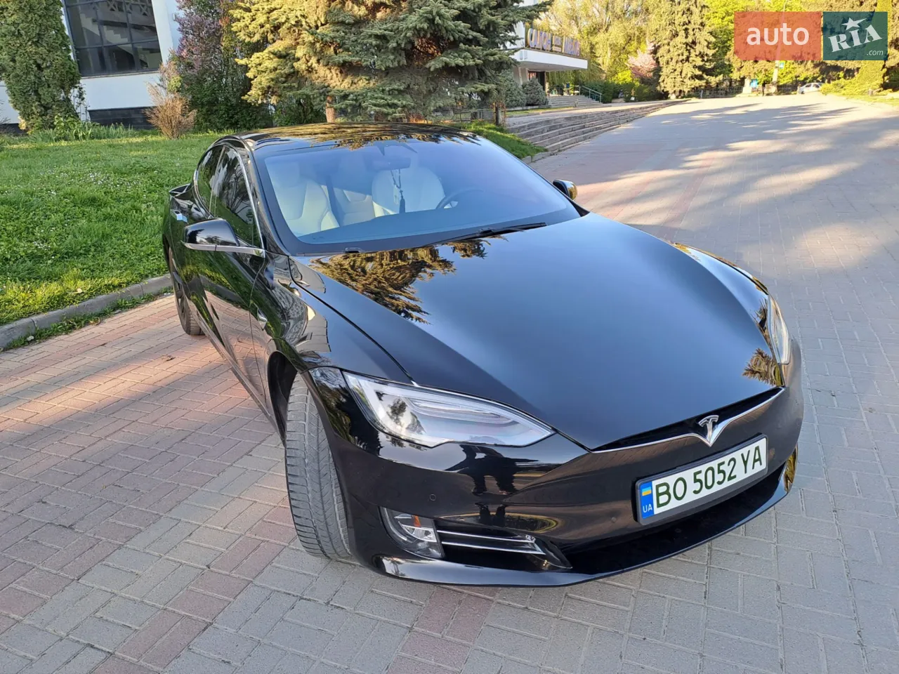 2020 Tesla Model S - мініатюра 33