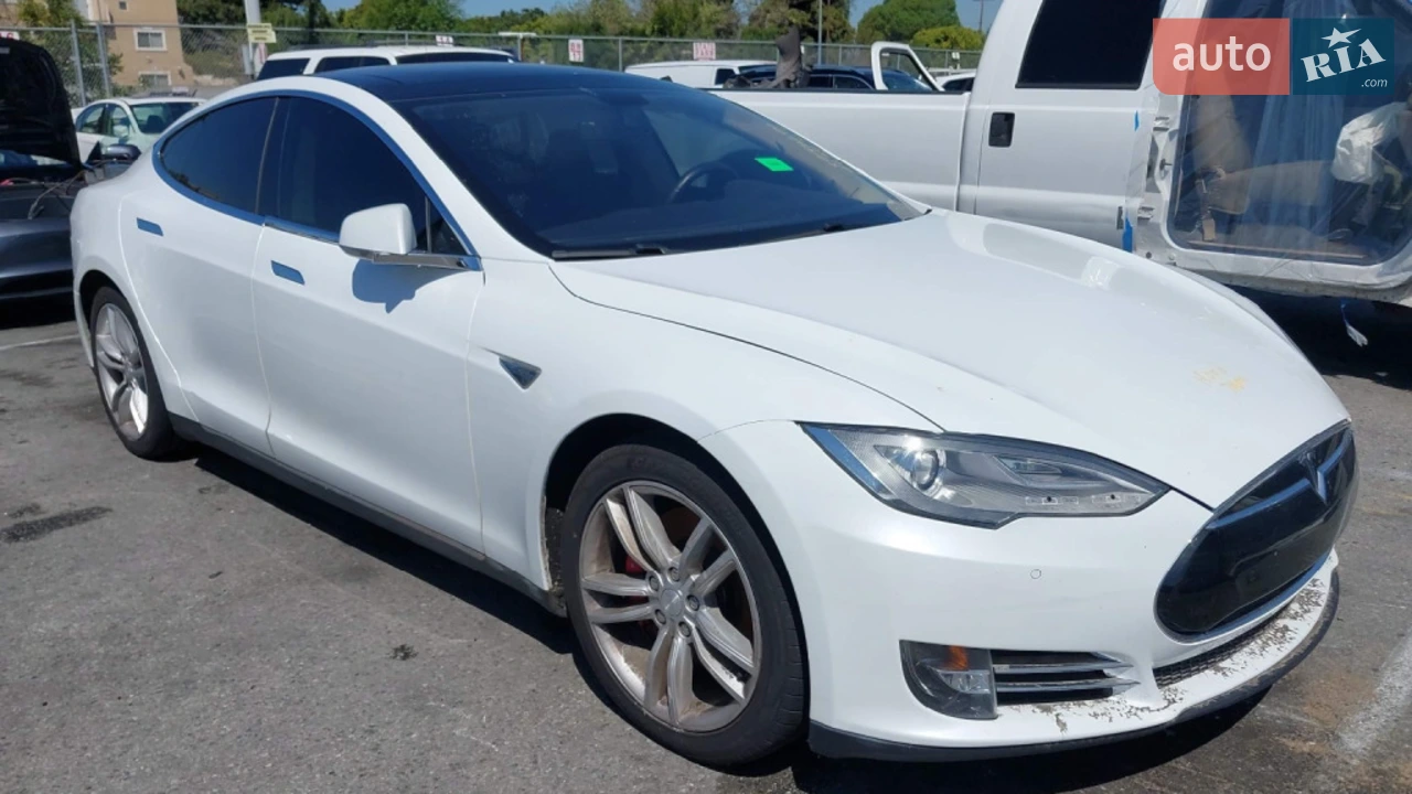 2014 Tesla Model S - мініатюра 7