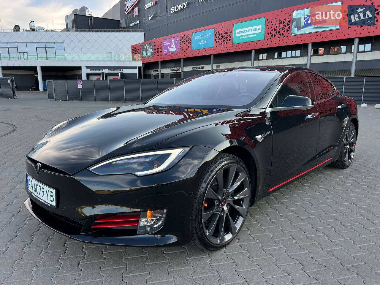 2020 Tesla Model S - мініатюра 35