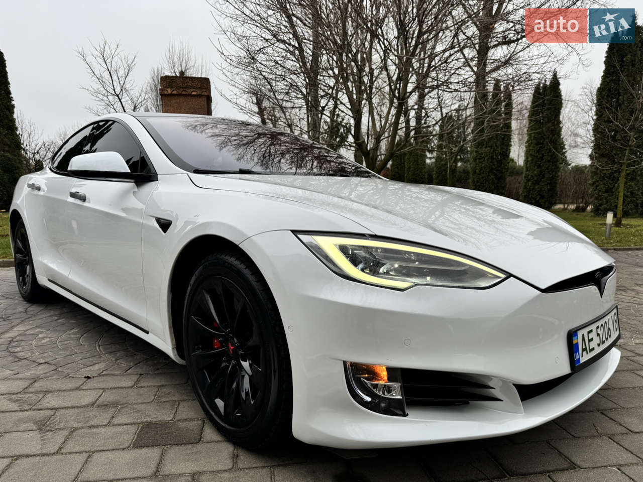 2020 Tesla Model S - мініатюра 23