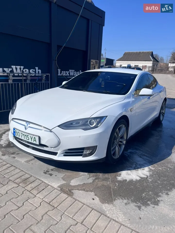 2014 Tesla Model S - мініатюра 20