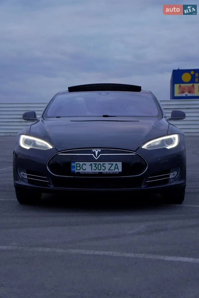 2015 Tesla Model S - мініатюра 30