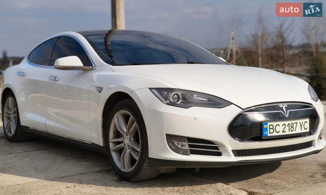 2014 Tesla Model S - мініатюра 32