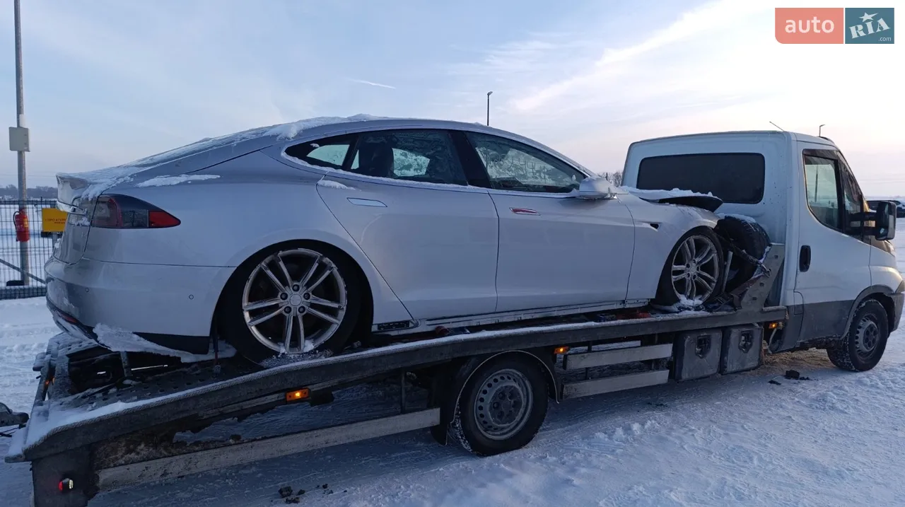 2014 Tesla Model S - мініатюра 8