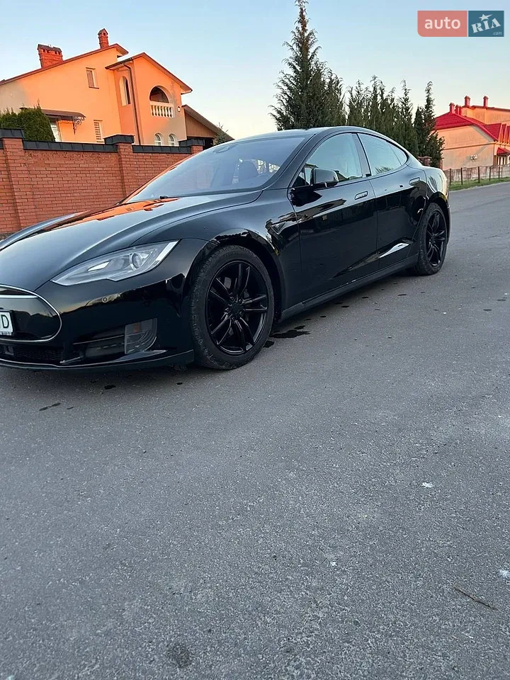 2015 Tesla Model S - мініатюра 27
