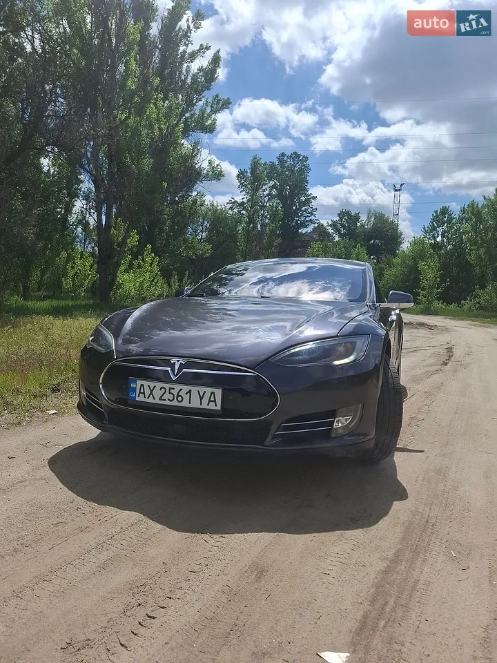 2015 Tesla Model S - мініатюра 18