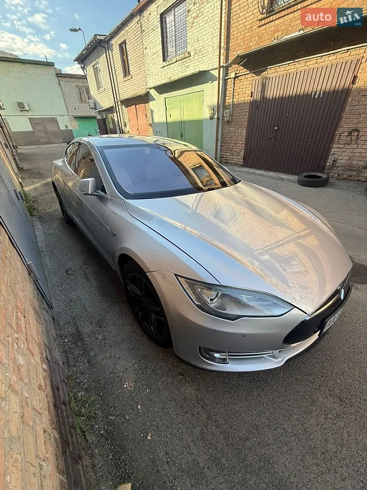 2015 Tesla Model S - мініатюра 22