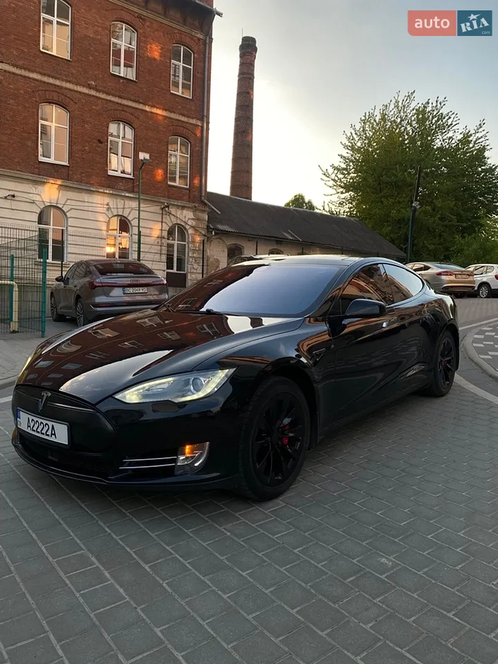 2014 Tesla Model S - мініатюра 17