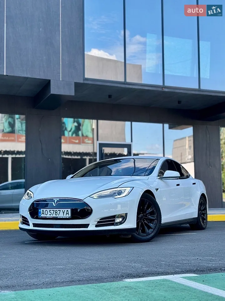 2015 Tesla Model S - мініатюра 13