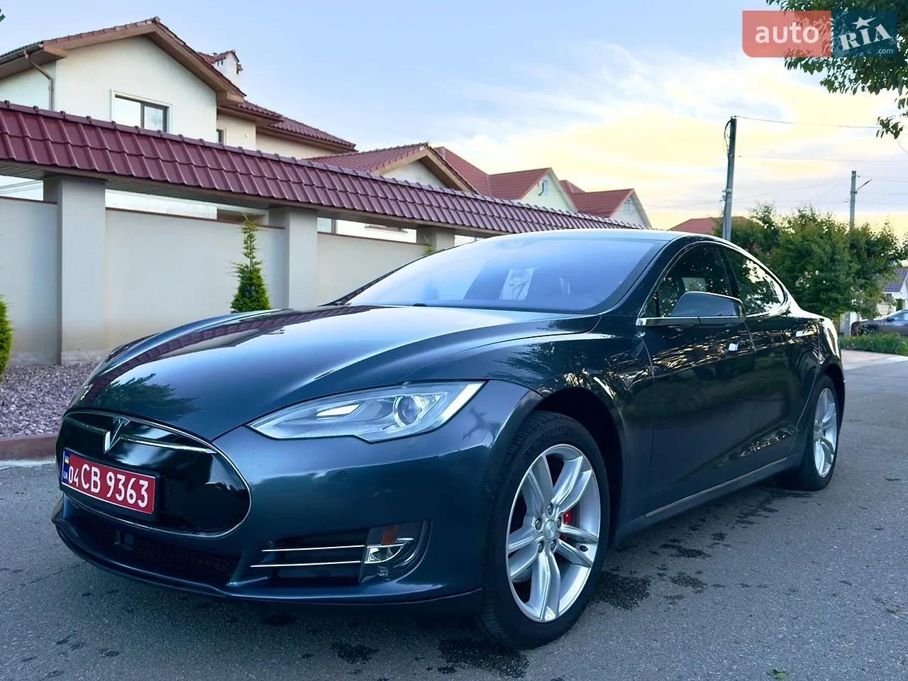 2014 Tesla Model S - мініатюра 30