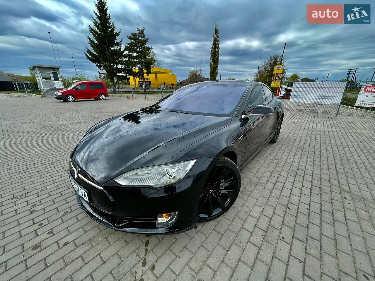 2014 Tesla Model S - мініатюра 15