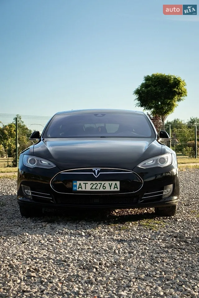 2015 Tesla Model S - мініатюра 13