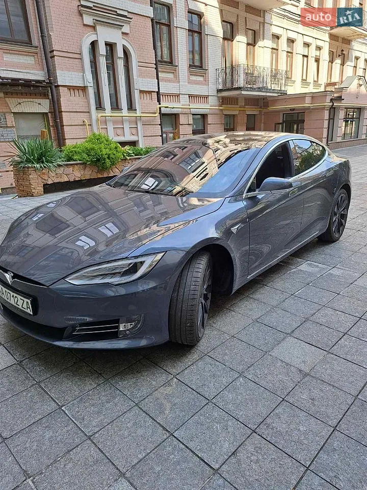 2020 Tesla Model S - мініатюра 26