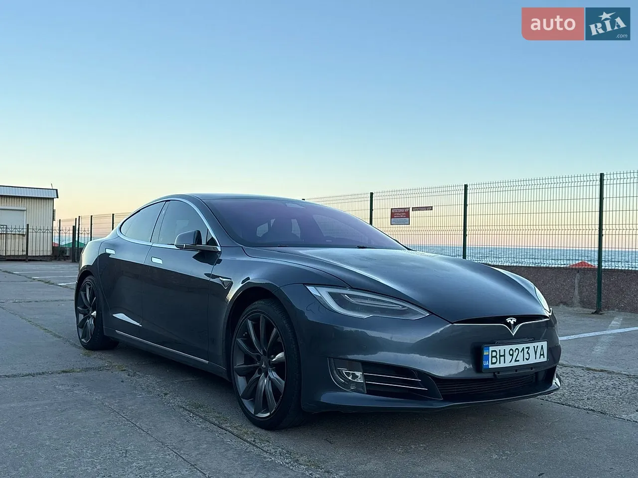 2020 Tesla Model S - мініатюра 23