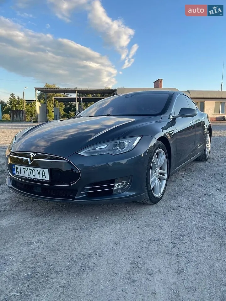 2015 Tesla Model S - мініатюра 39